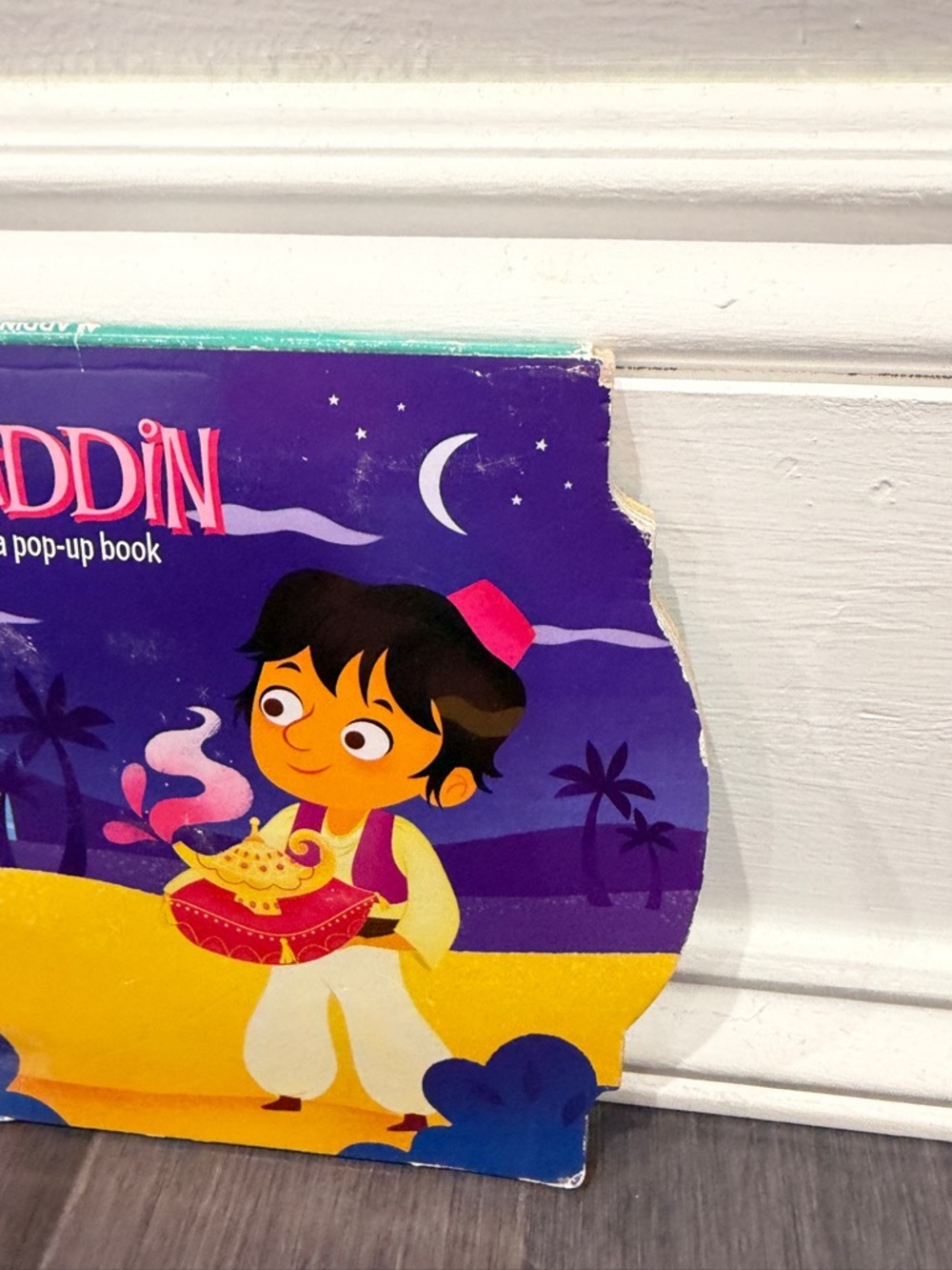 Disney Aladdin Pop-Up Hardcover Book - Purple and Yellow Kids Toddler - Picture 2 of 7